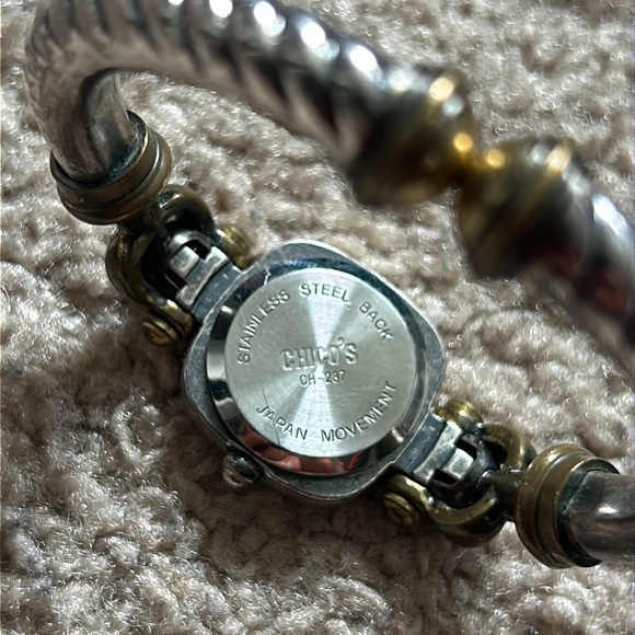 Chico’s women’s vintage two tone gold/silver watch bracelet fits small wrist - Picture 6 of 6